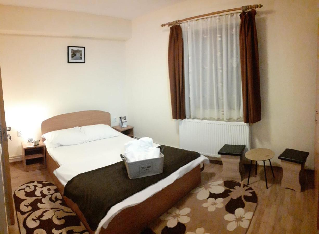 Hotel Casa Raisa & Maria Ocna Sibiului Esterno foto